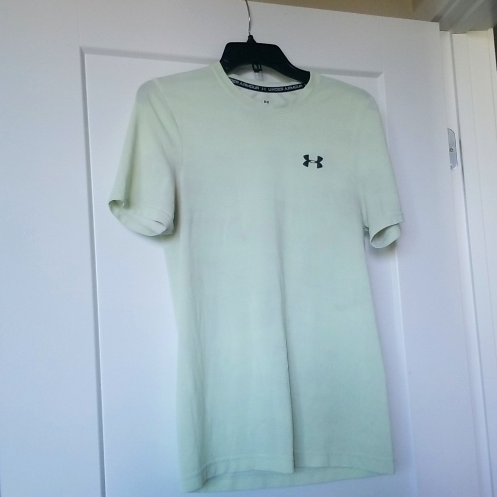 Under Armour Mint Green T-Shirt S/M